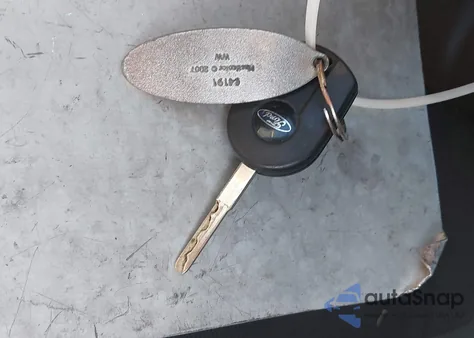 2014 Ford Focus Se z USA, uszkodzony, nr VIN 1FADP3F24EL171286